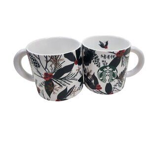 Starbucks Christmas Holly Berry Pine Cone Ceramic 12 oz Coffee/Tea Cups Set of 2